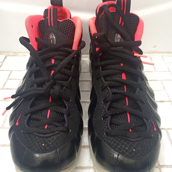 Nike Foamposite pro solar red yzy size11 - Picture 2 of 8
